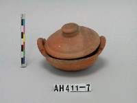 紅色細砂雙耳陶鍋模型藏品圖，第1張